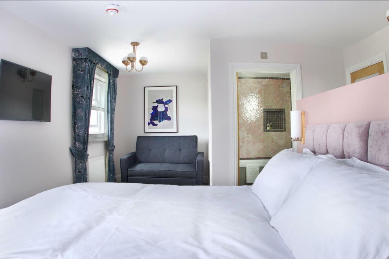 The Kings Arms Hotel Kingston upon Thames  Ngoại thất bức ảnh