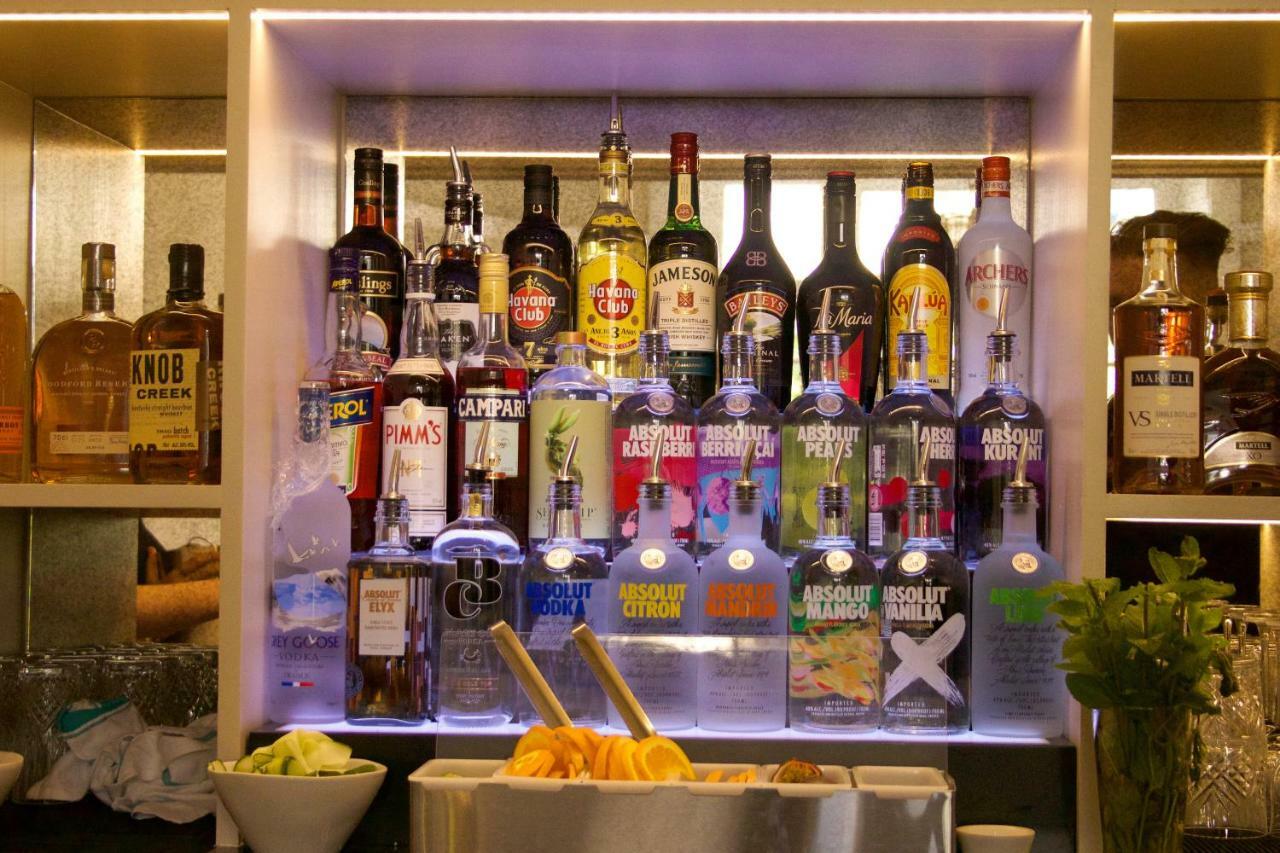 The Kings Arms Hotel Kingston upon Thames  Ngoại thất bức ảnh
